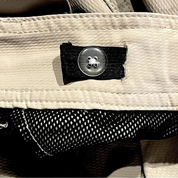 Youth, J. Khaki, Multi-Pocket, Quick-Dry, Performance Chino Shorts. Size Large. - Picture 5 of 11